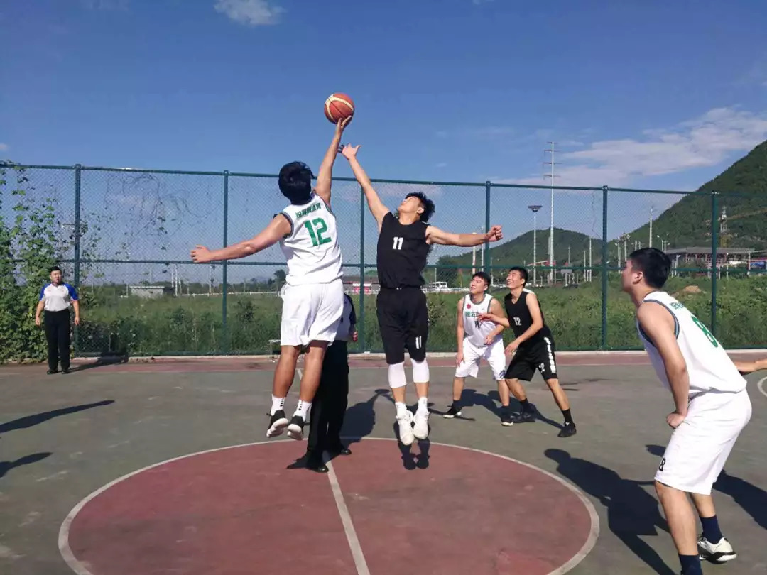 马刺VS尼克斯直播_马刺VS尼克斯直播高清免费观看_马刺VS尼克斯直播在线观看免费无插件